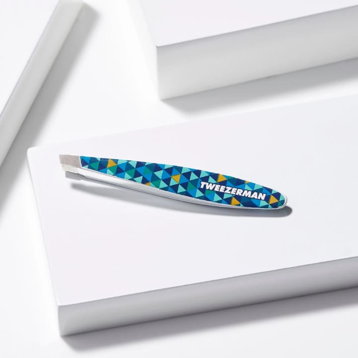 blue-mosaic-mini-slant-tweezer-1252-tpr_3